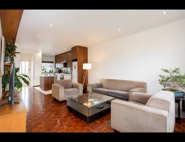 2 BEDROOM APARTMENT FOR SALE IN TAMBOERSKLOOF